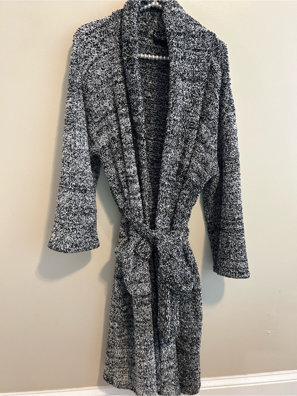 Barefoot Dreams CozyChic Adult Robe Style 509 Black White Heathered Knit Size 1